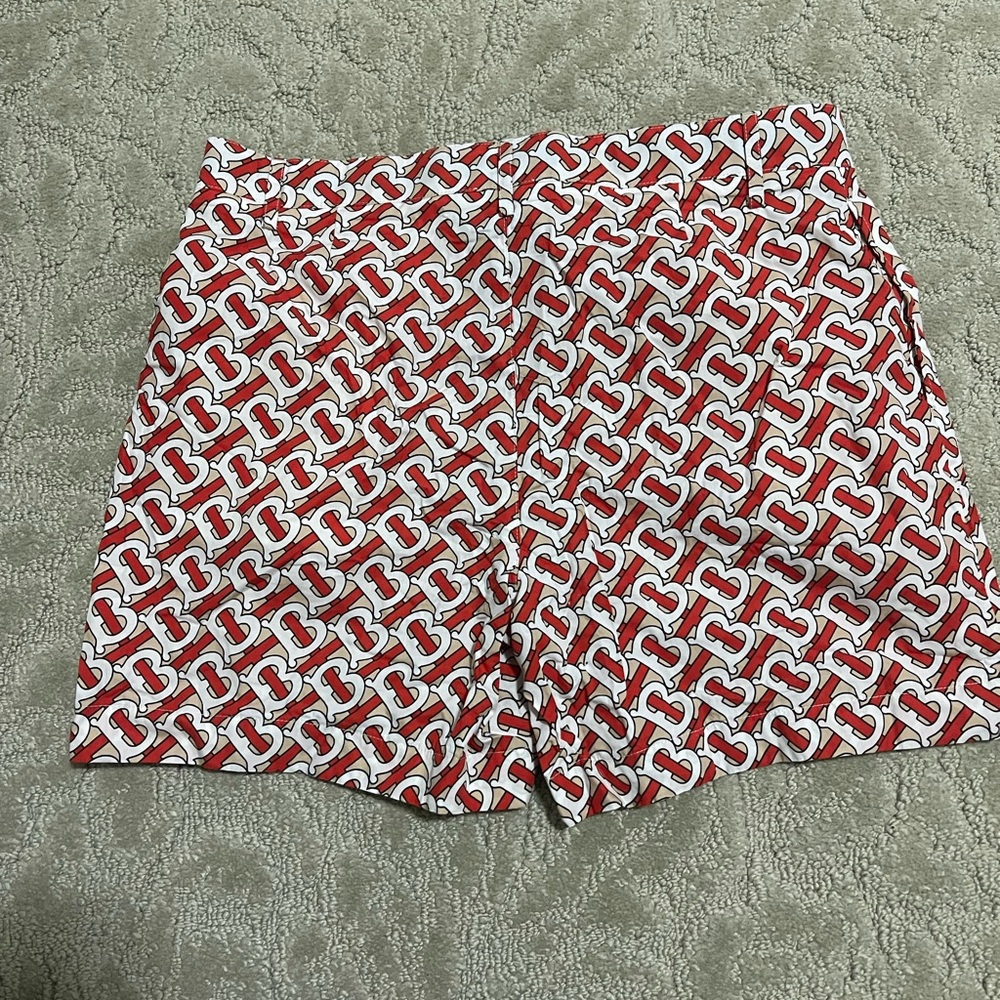 Burberry kid 14 year full logo short
